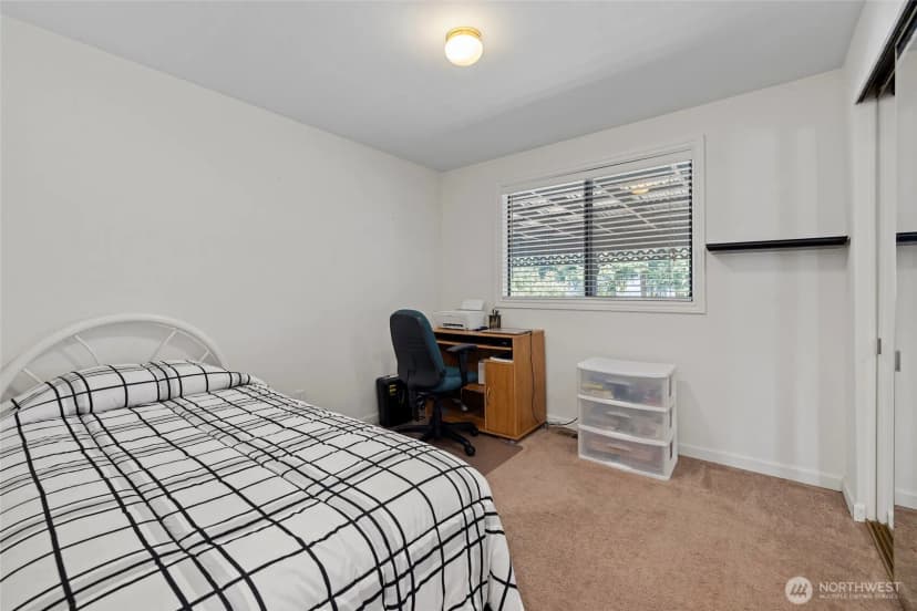 Property photo for 318 N 18th Place, Mount Vernon photo 24