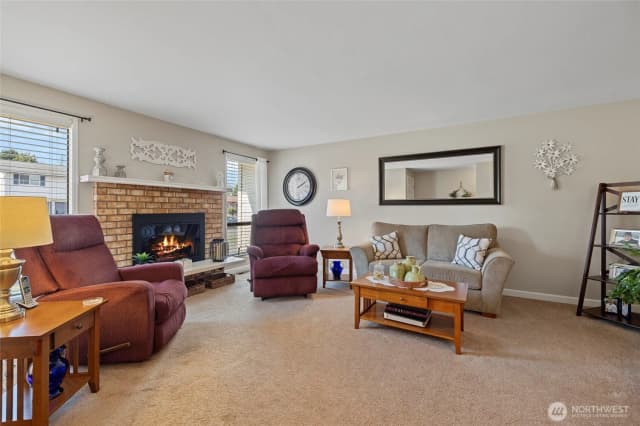 Property photo for 318 N 18th Place, Mount Vernon photo 5