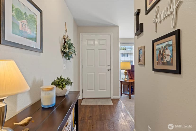 Property photo for 318 N 18th Place, Mount Vernon photo 3