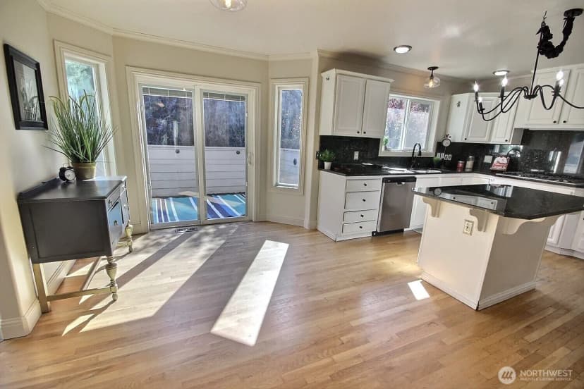 Property photo for 4018 52nd Street Ne, Federal Way photo 10