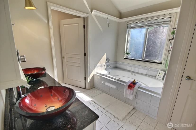 Property photo for 4018 52nd Street Ne, Federal Way photo 22