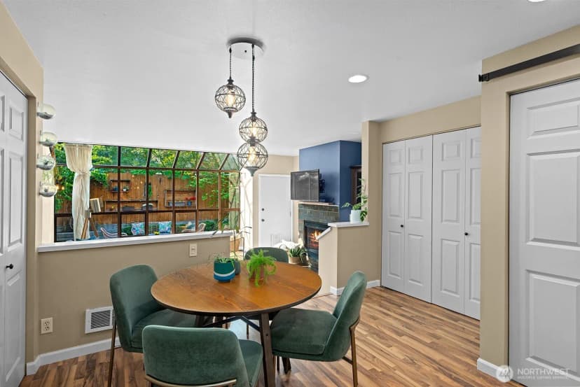 Property photo for 5932 Fauntleroy Way Sw #4, Seattle photo 8