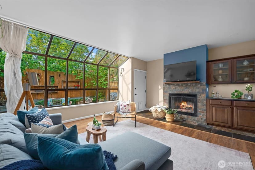 Property photo for 5932 Fauntleroy Way Sw #4, Seattle photo 4