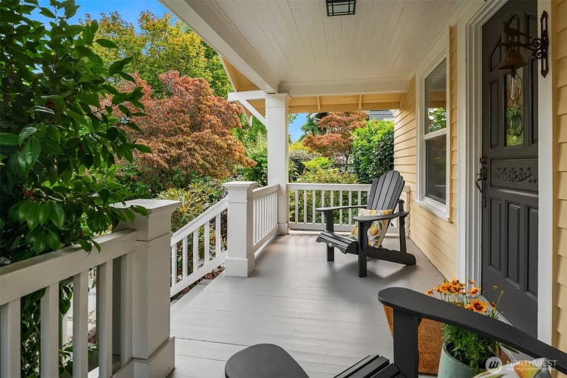 Property photo for 2311 45th Avenue Sw, Seattle photo 3