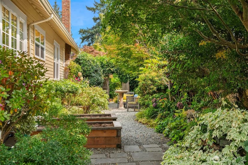 Property photo for 2311 45th Avenue Sw, Seattle photo 34
