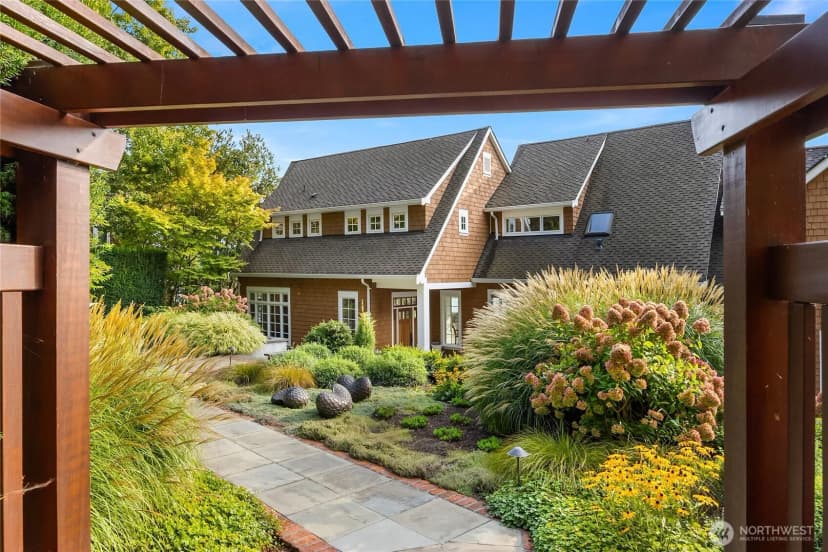 Property photo for 9779 Ne South Beach Drive, Bainbridge Island photo 2