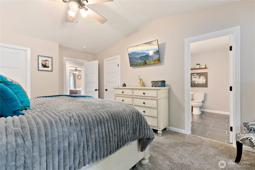 Property photo for 10405 248th Street Ct E, Graham photo 15