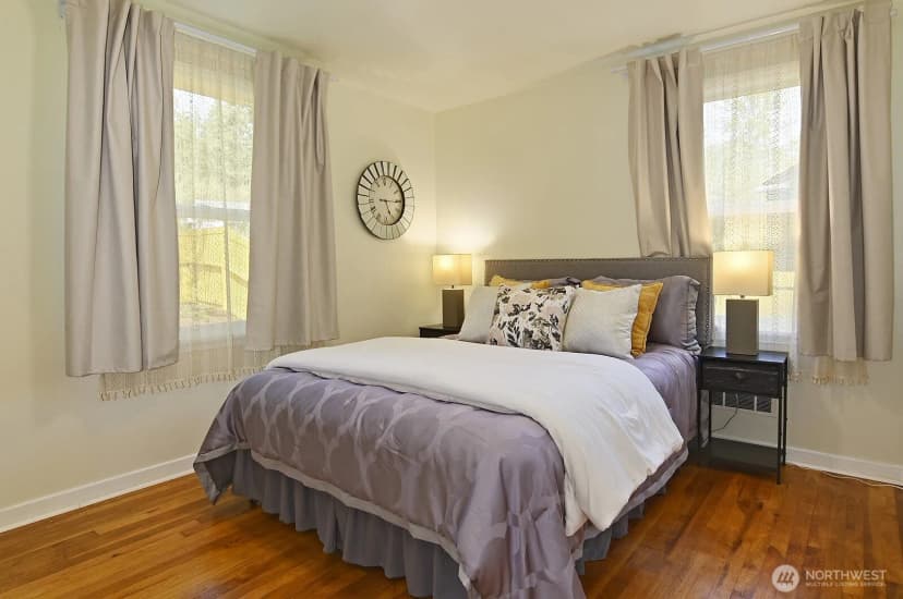 Property photo for 14330 24th Place Ne, Seattle photo 17