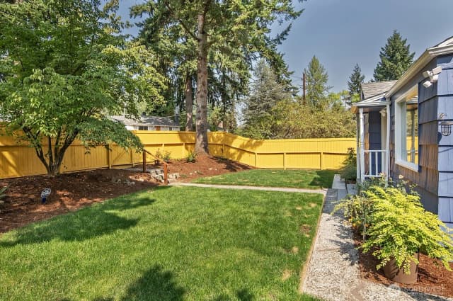 Property photo for 14330 24th Place Ne, Seattle photo 5