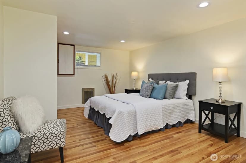 Property photo for 14330 24th Place Ne, Seattle photo 22