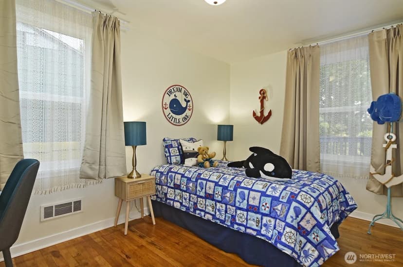 Property photo for 14330 24th Place Ne, Seattle photo 18