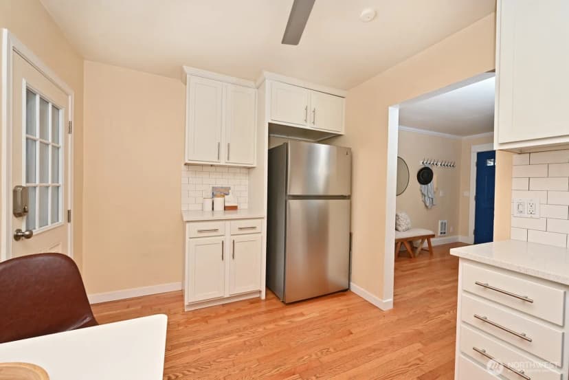 Property photo for 4400 S Webster Street, Seattle photo 11
