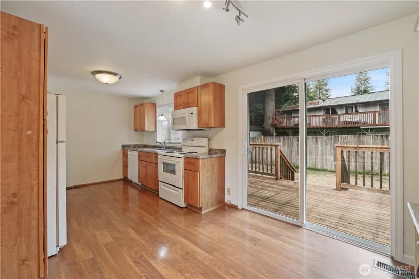 Property photo for 3463 Balsam Boulevard Se, Port Orchard photo 6
