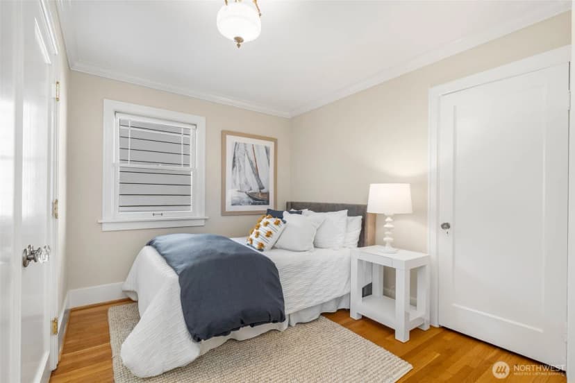 Property photo for 1015 5th Avenue W, Seattle photo 22