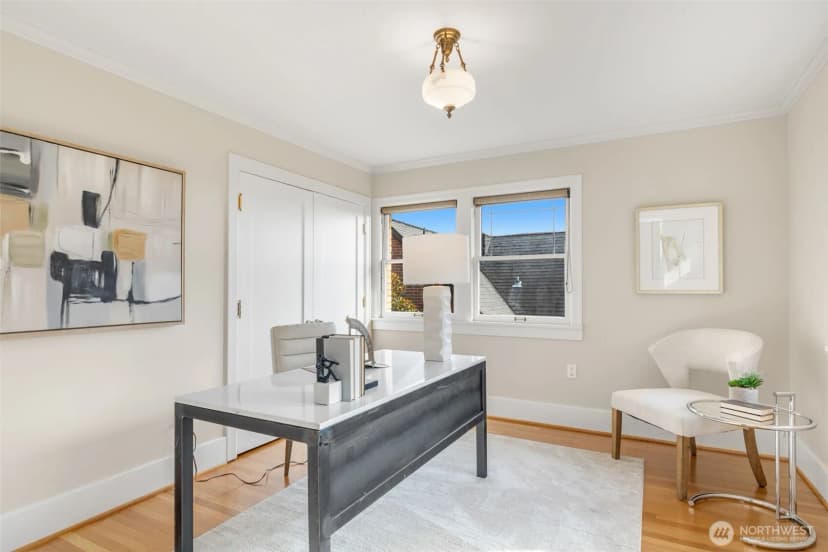 Property photo for 1015 5th Avenue W, Seattle photo 20