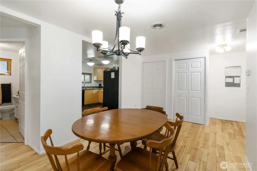 Property photo for 13794 34th Avenue S, Tukwila photo 6