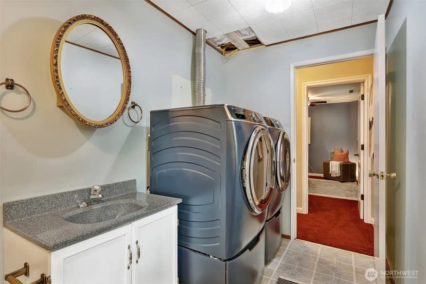 Property photo for 7002 174th Street Sw, Edmonds photo 26