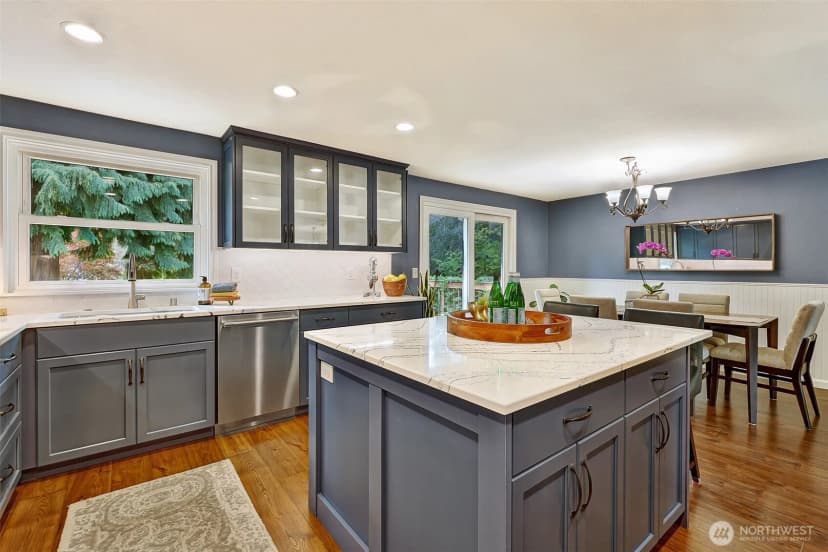 Property photo for 7002 174th Street Sw, Edmonds photo 15