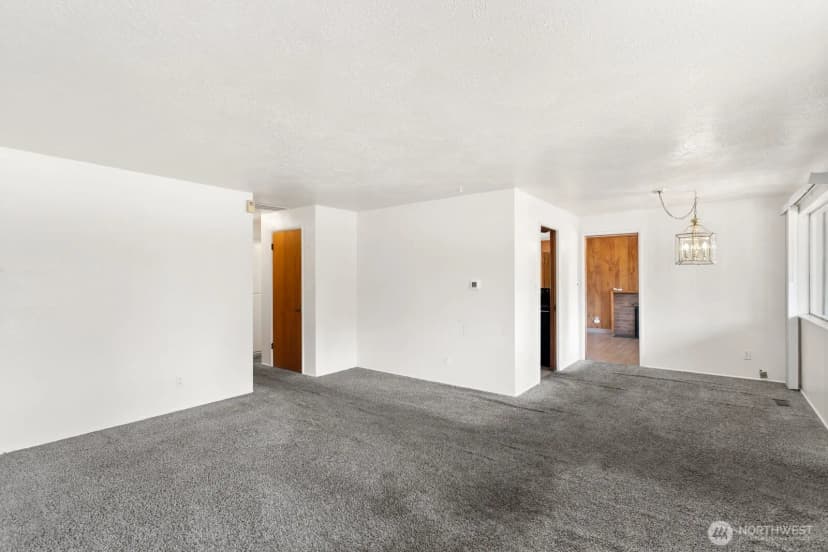 Property photo for 11705 Tomahawk Road Sw, Lakewood photo 6