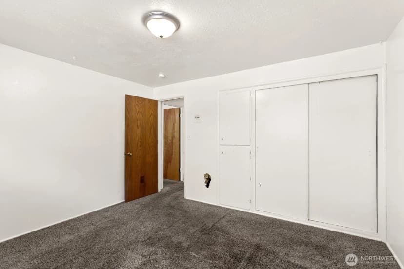 Property photo for 11705 Tomahawk Road Sw, Lakewood photo 18