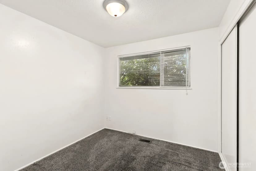 Property photo for 11705 Tomahawk Road Sw, Lakewood photo 19