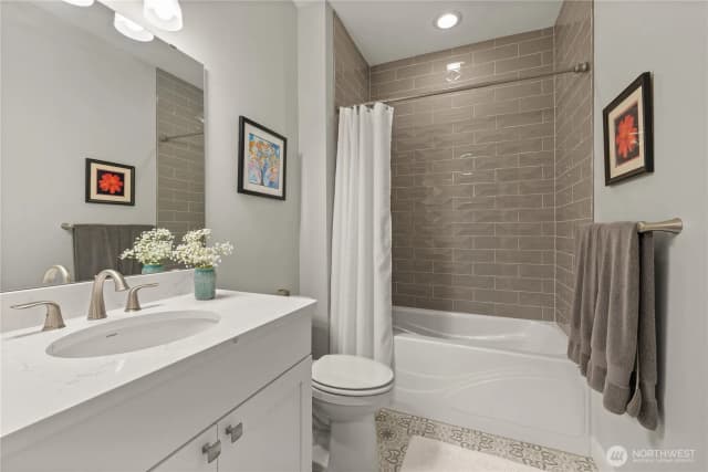 Property photo for 6685 Skipper Lane Se, Port Orchard photo 5