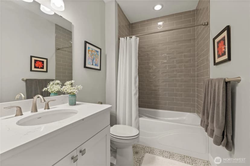 Property photo for 6685 Skipper Lane Se, Port Orchard photo 5