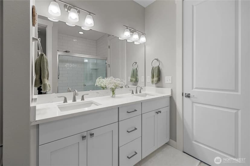 Property photo for 6685 Skipper Lane Se, Port Orchard photo 18