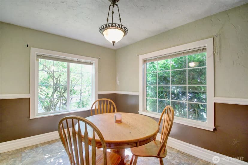 Property photo for 1700 S 6th Street, Mount Vernon photo 6