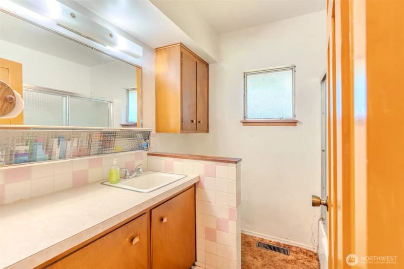Property photo for 528 Dwight Street, Port Orchard photo 18