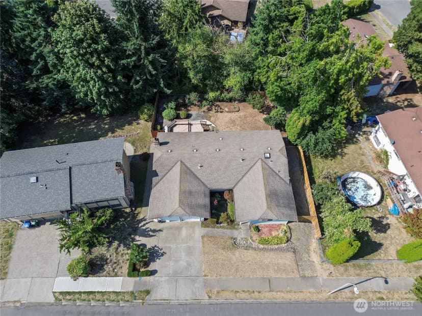 Property photo for 2203 Lincoln Pl. Se., Renton photo 22