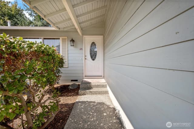Property photo for 2203 Lincoln Pl. Se., Renton photo 2