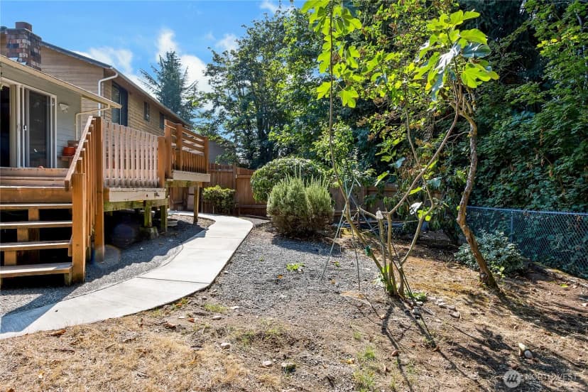 Property photo for 2203 Lincoln Pl. Se., Renton photo 21