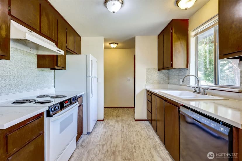 Property photo for 1042 Thomas Street, Port Townsend photo 6