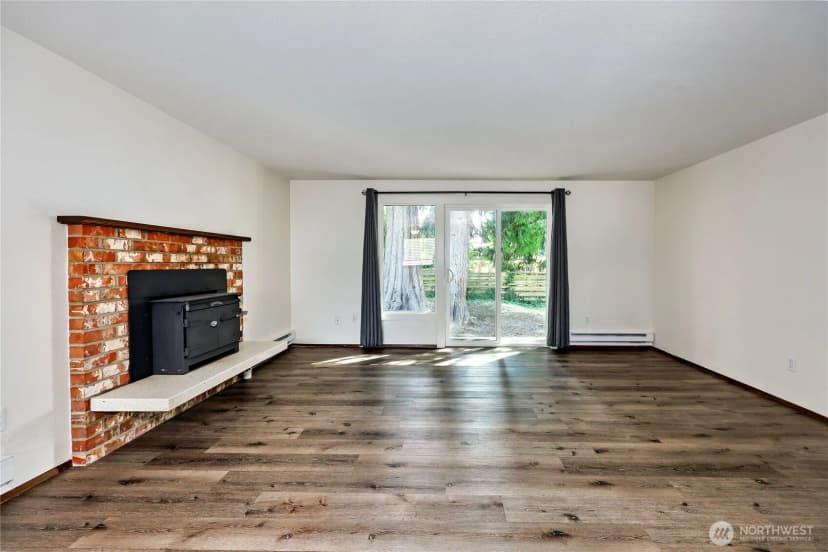 Property photo for 1042 Thomas Street, Port Townsend photo 9