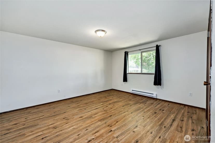 Property photo for 1042 Thomas Street, Port Townsend photo 17