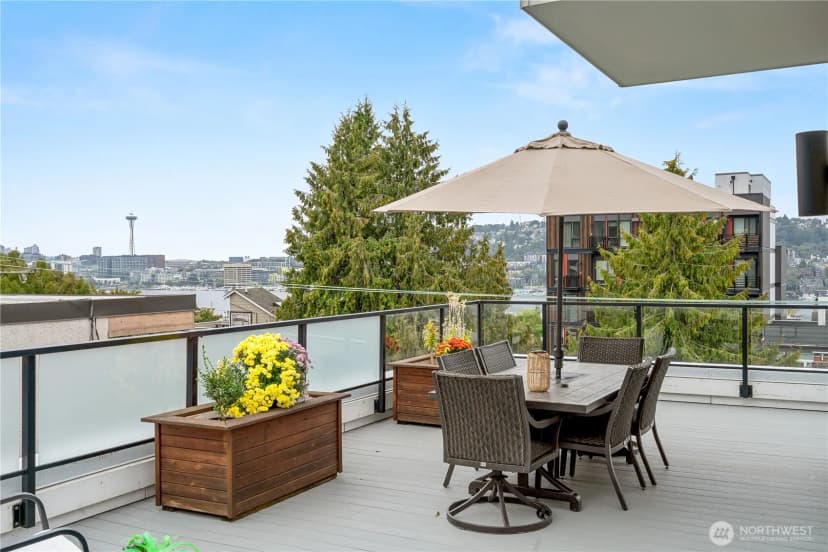 Property photo for 2212 Franklin Ave E #a, Seattle photo 5