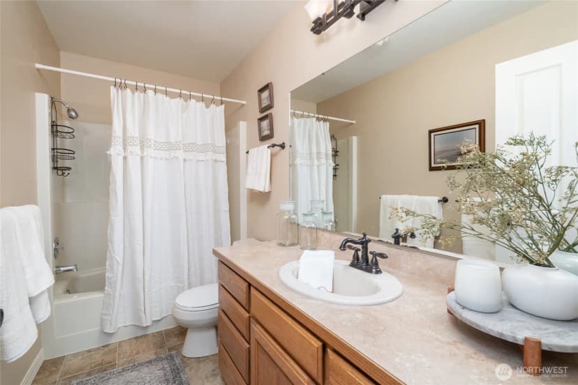 Property photo for 2012 Creekside Circle, Anacortes photo 19