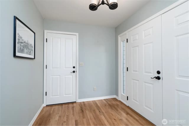 Property photo for 2012 Creekside Circle, Anacortes photo 4