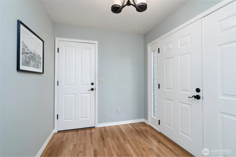 Property photo for 2012 Creekside Circle, Anacortes photo 4