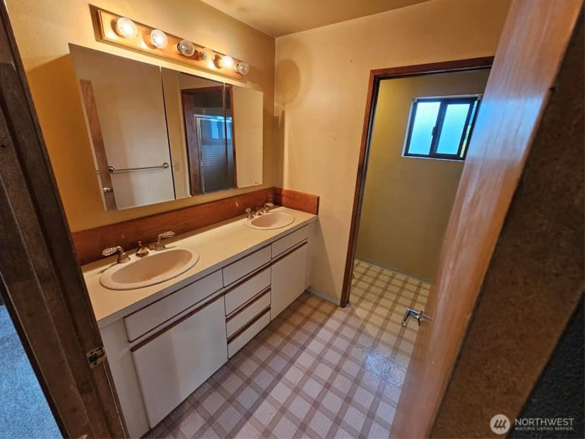 Property photo for 3734 Sw Tillman Street, Seattle photo 12
