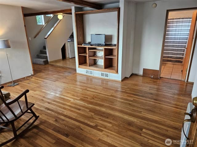 Property photo for 3734 Sw Tillman Street, Seattle photo 4