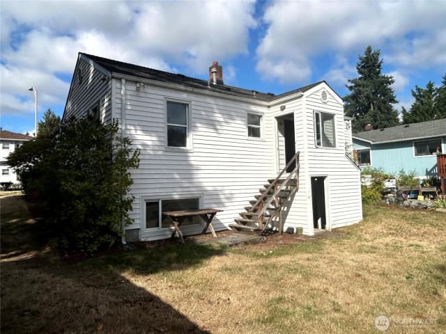 Property photo for 16226 51st Avenue S, Tukwila photo 4