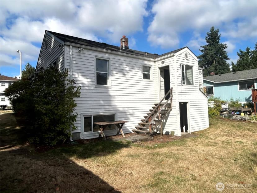 Property photo for 16226 51st Avenue S, Tukwila photo 4