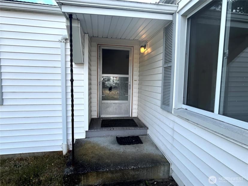 Property photo for 16226 51st Avenue S, Tukwila photo 8