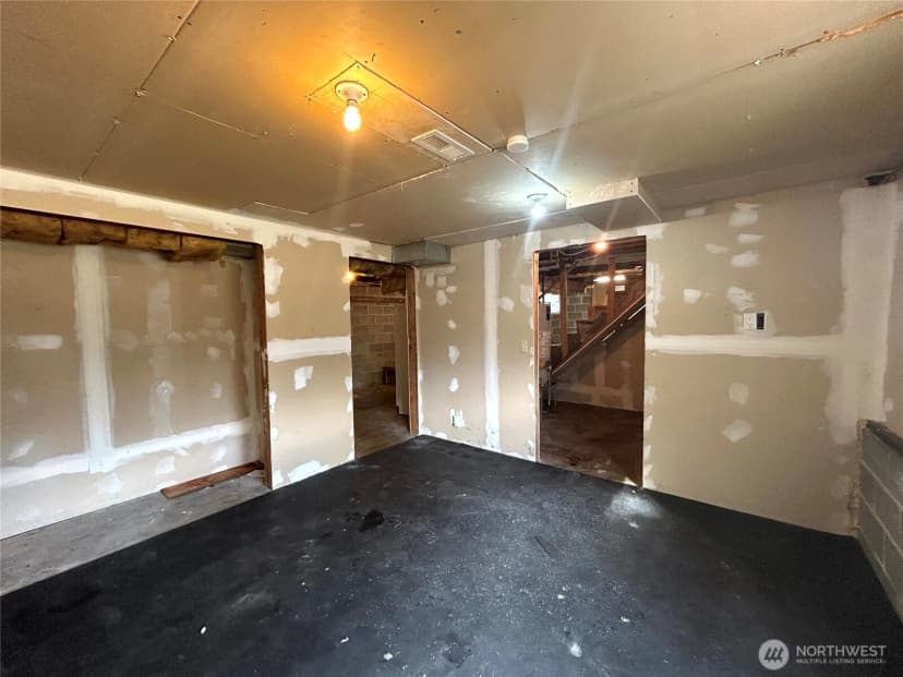 Property photo for 16226 51st Avenue S, Tukwila photo 31