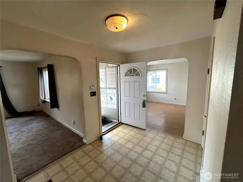 Property photo for 16226 51st Avenue S, Tukwila photo 15