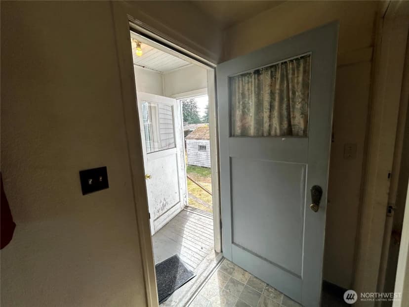 Property photo for 16226 51st Avenue S, Tukwila photo 24
