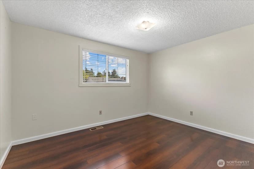 Property photo for 21423 122nd Place Se, Kent photo 16