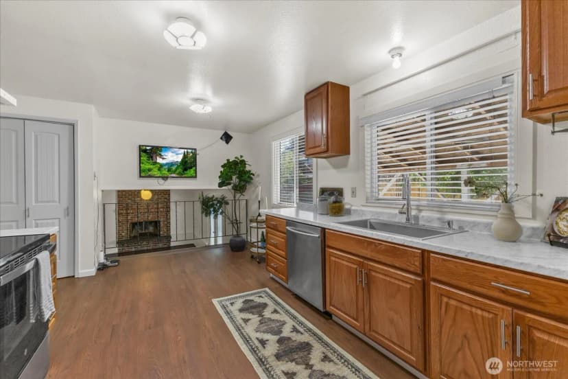 Property photo for 21423 122nd Place Se, Kent photo 8